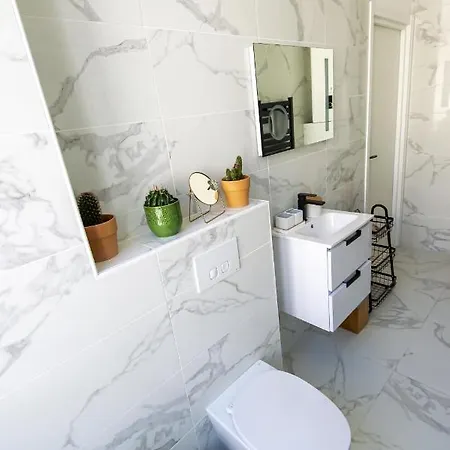 Apartamento Charming 2 Refurbished Super Center 205a